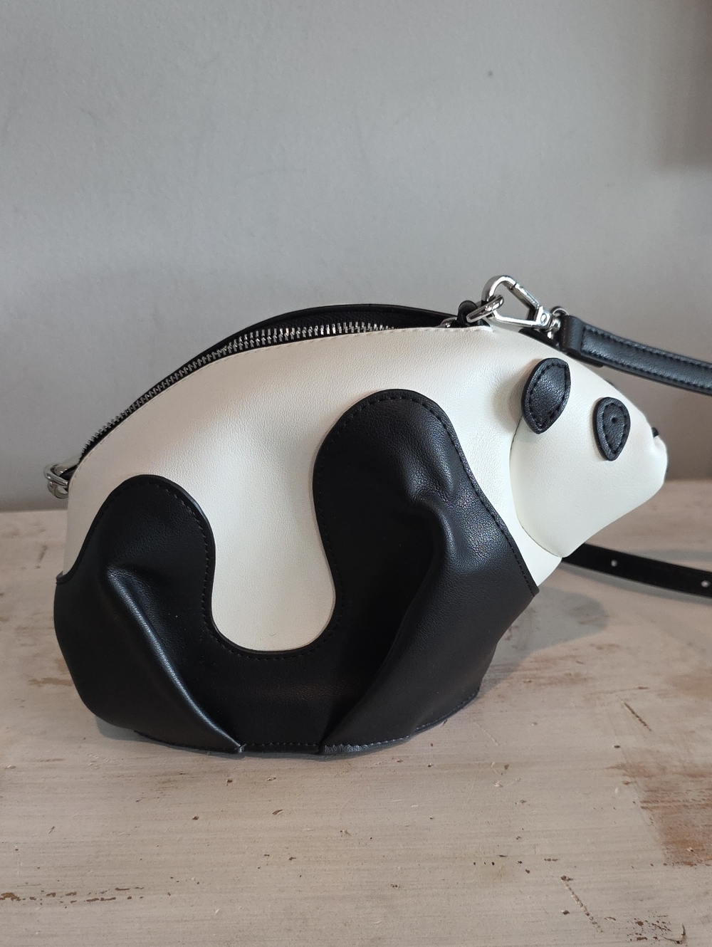 Panda Crossbody - Picture 3 of 7